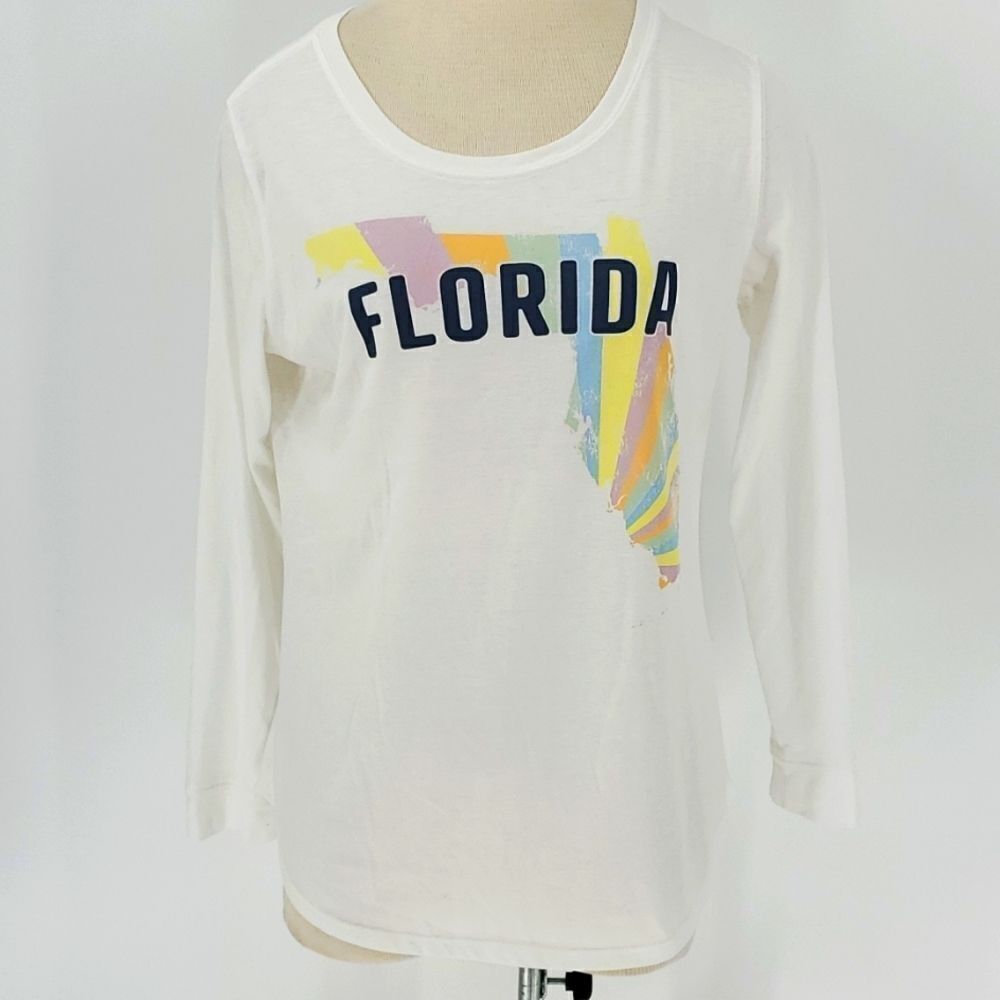 State of mind long sleeve tee. Size medium. The great state of Florida.